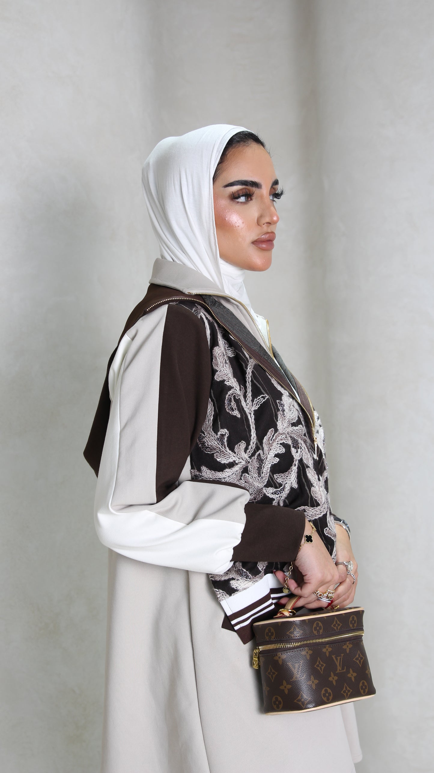 بدله من قطعتين خام سبورت التوب طول ٣٢ انش